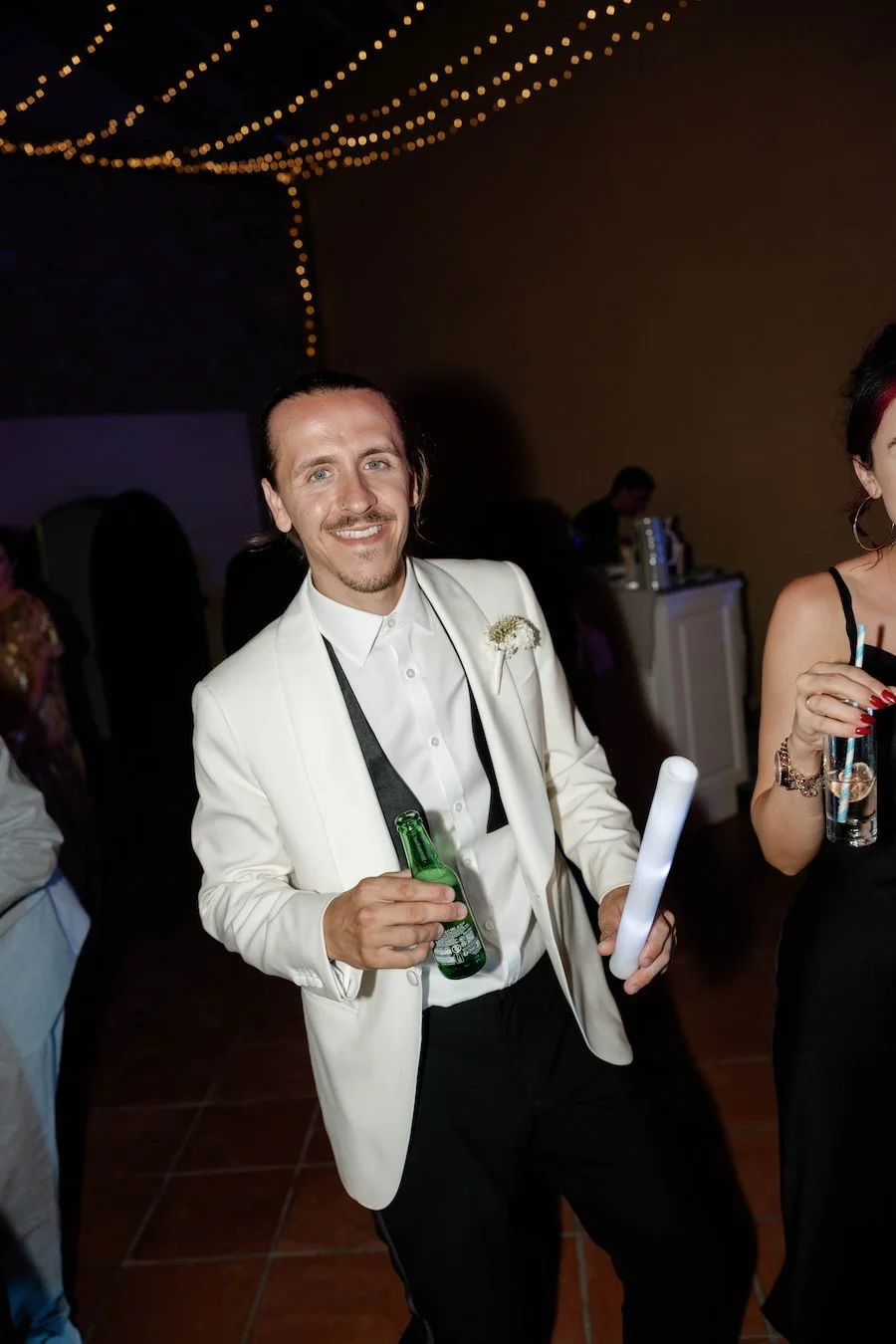 Romantic-Château-Wedding-South-of-France-Destination-Wedding-Photographer-Ellen-and-Ethan-09102.jpg