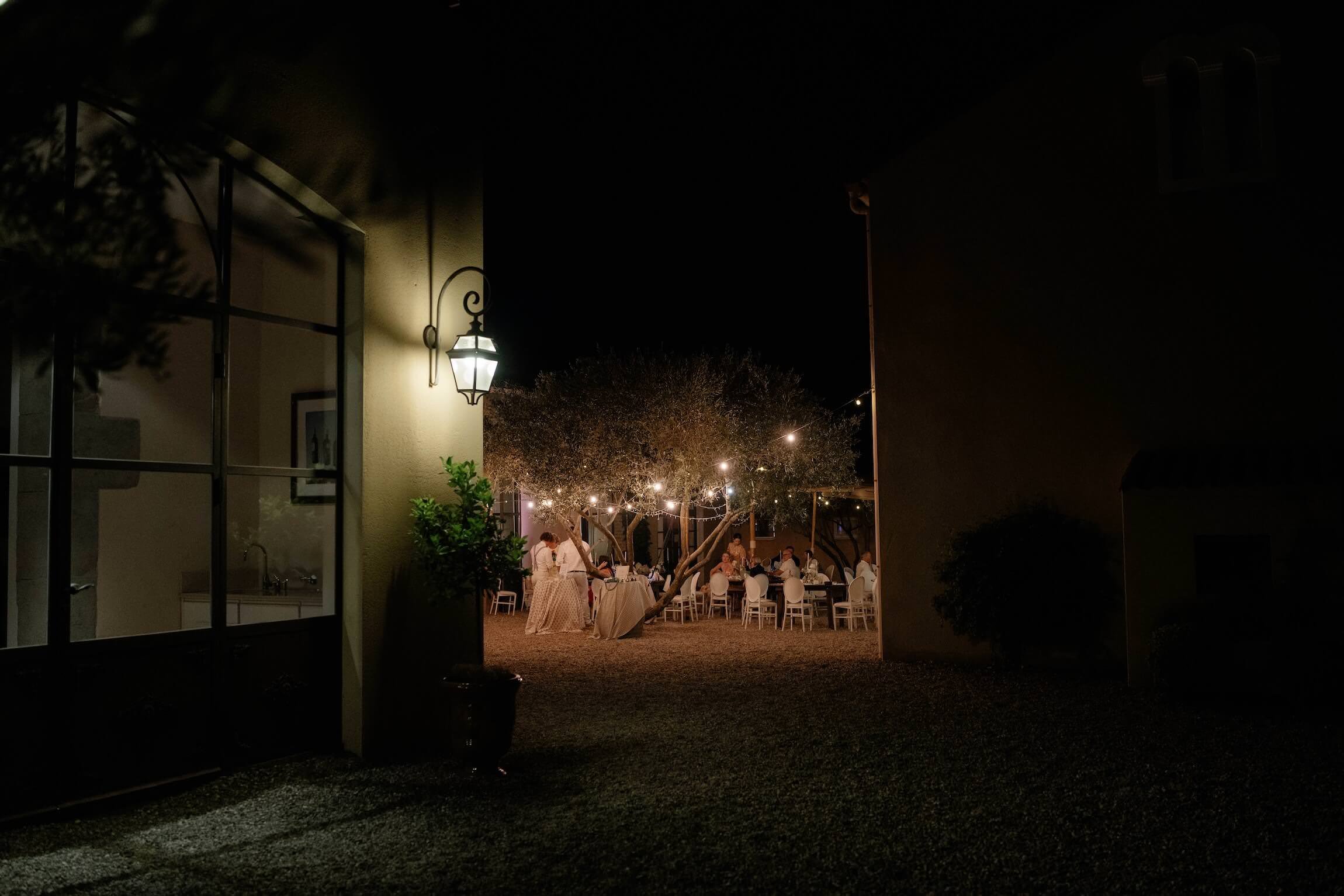 Romantic-Château-Wedding-South-of-France-Destination-Wedding-Photographer-Ellen-and-Ethan-09341_keR.jpg