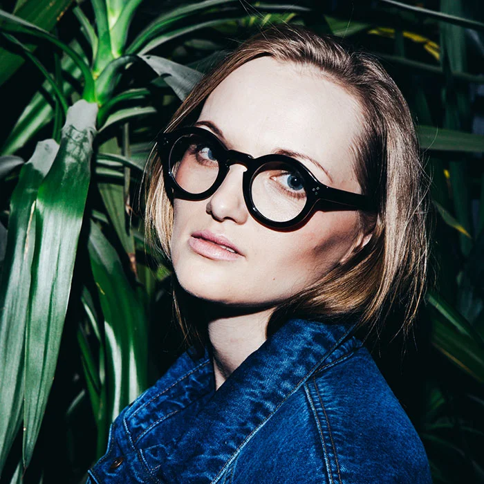 darkside-eyewear-orion-black-modelo.jpg