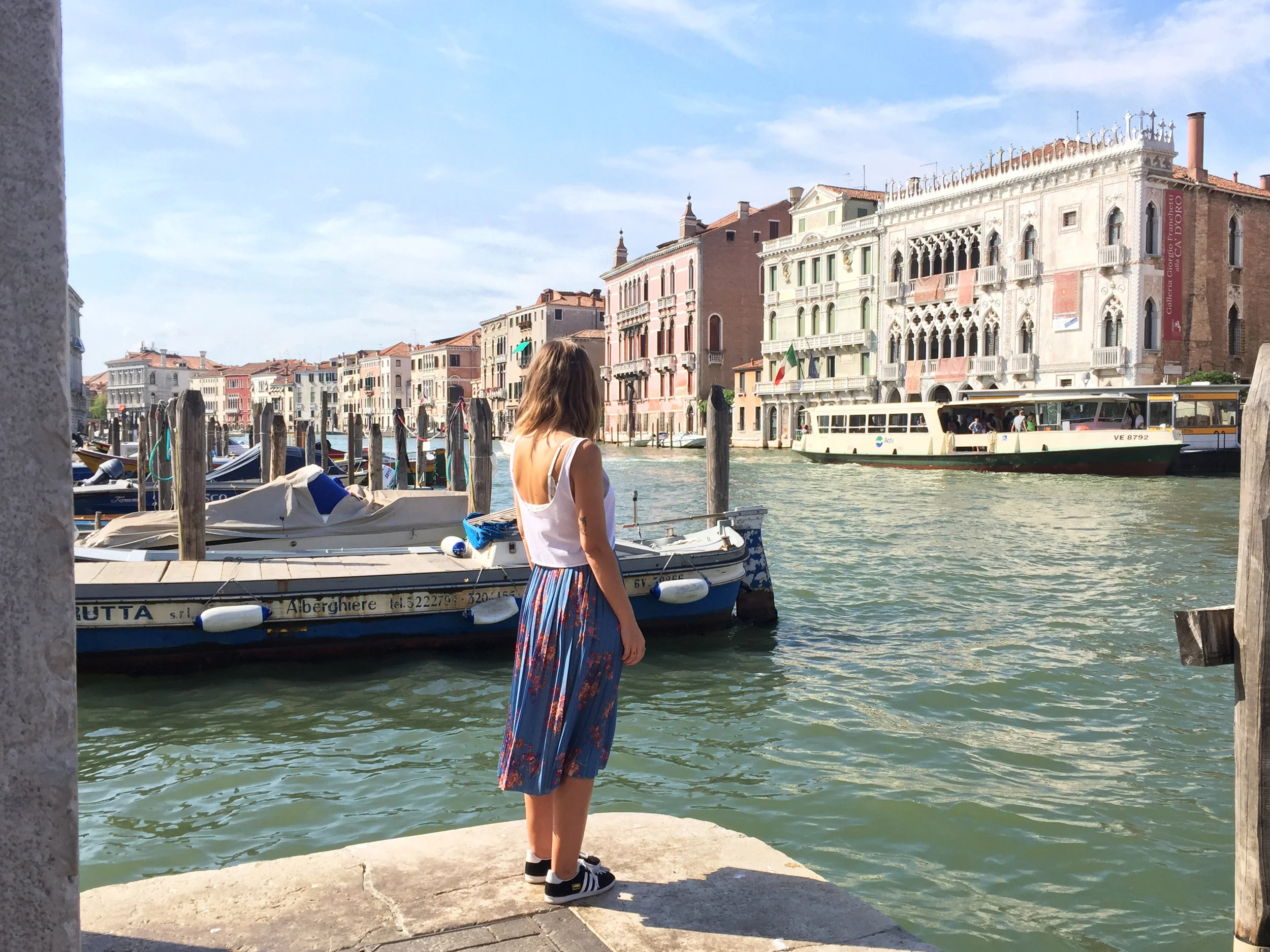 Sandinmyshoes en Venice 5.jpg