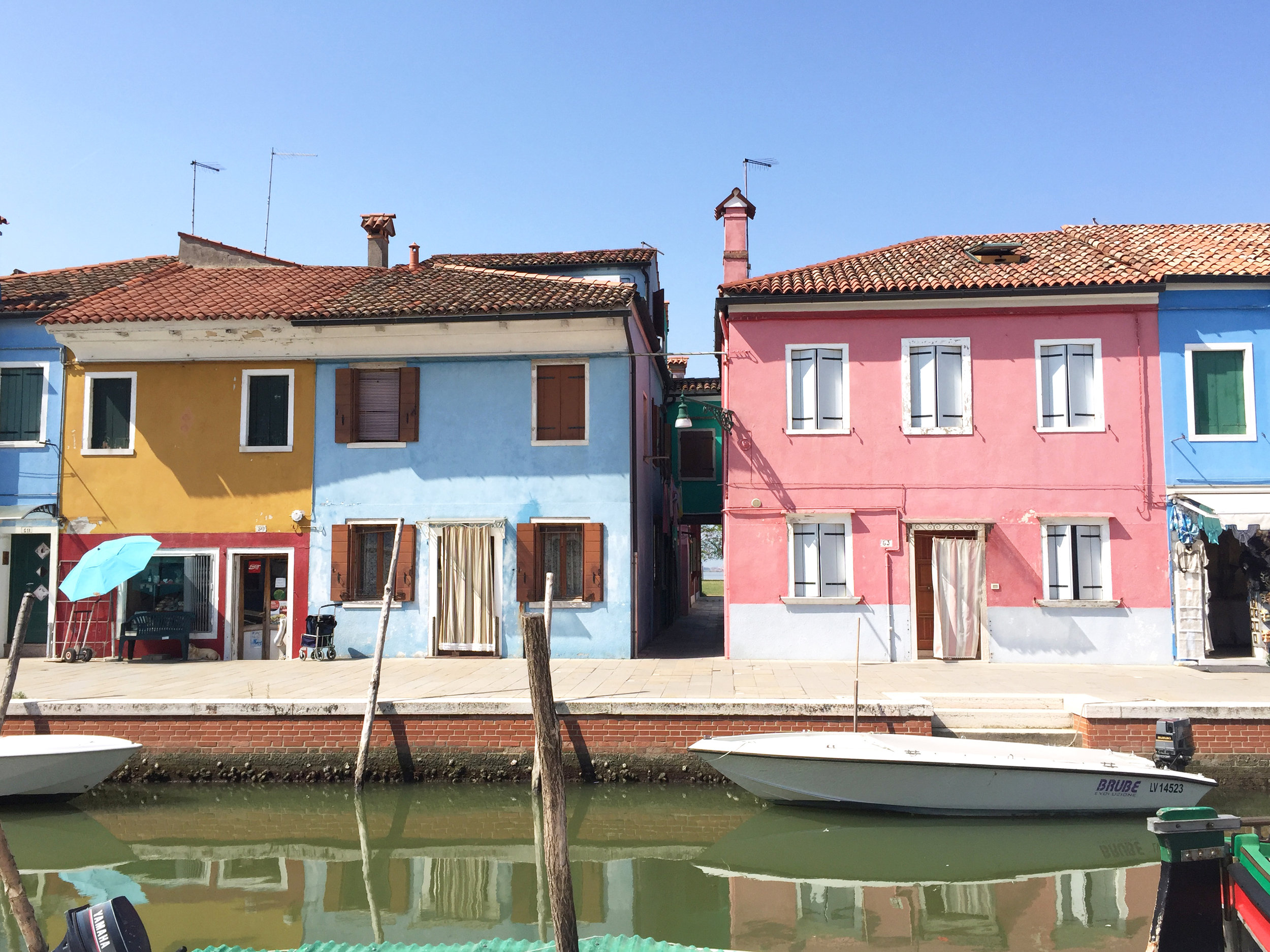 Sandinmyshoes en Burano 6.jpg