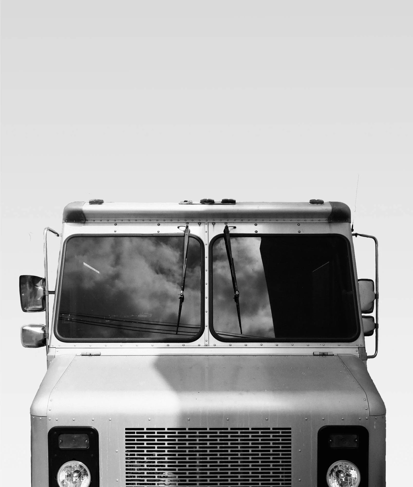 TRUCK-2.jpg