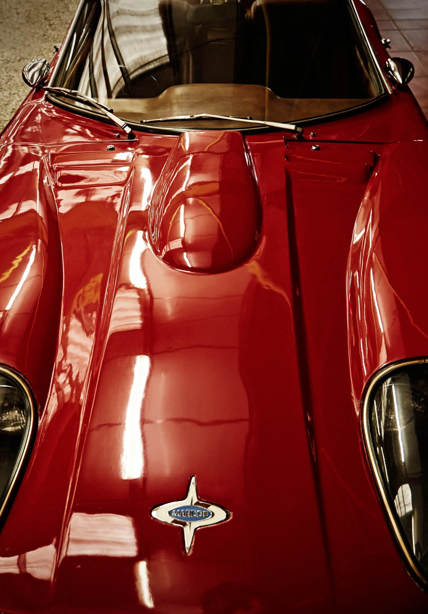 MARCOS3.0L_1969_1F1.jpg