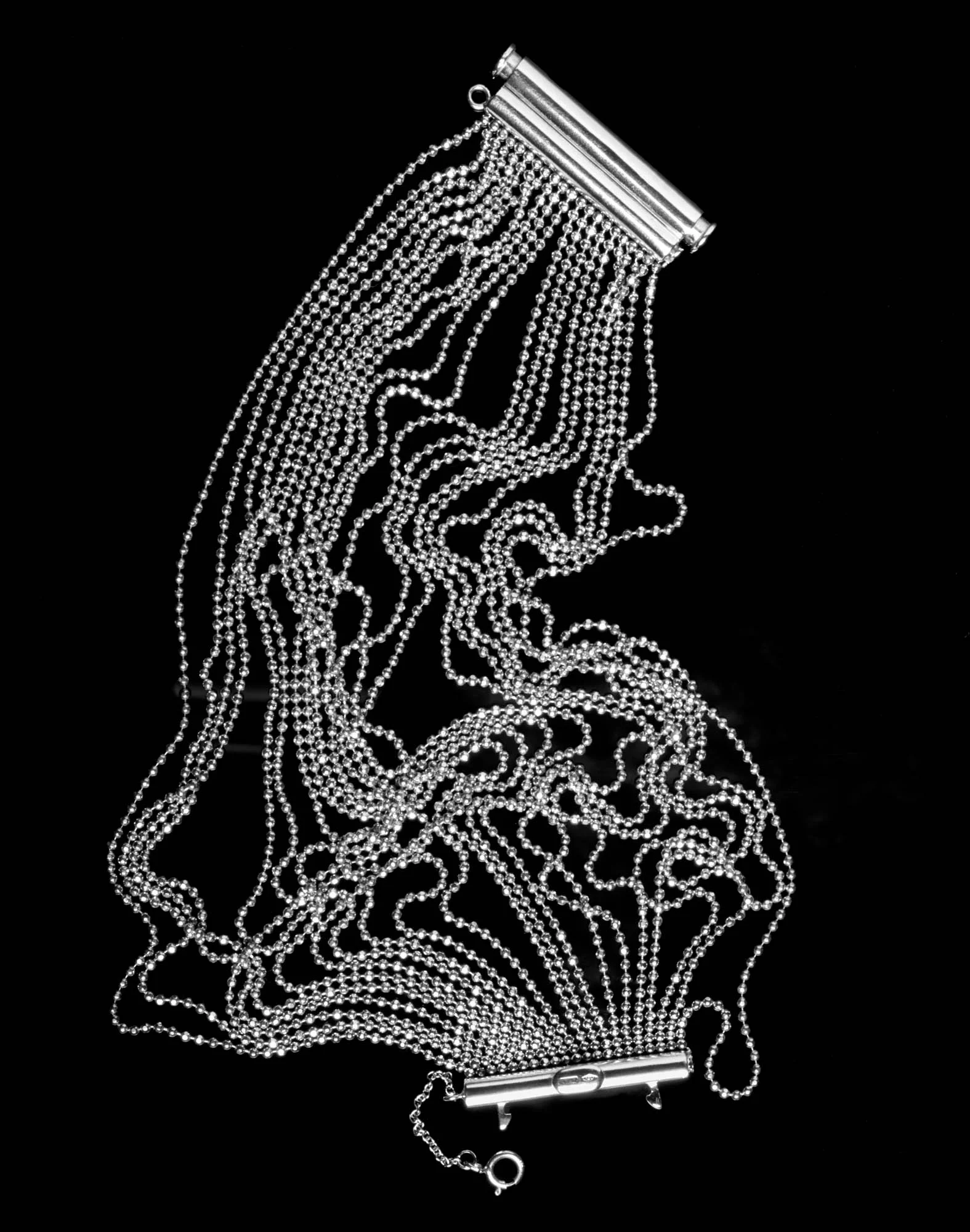 GOLDBRACELET-1f1BW.jpg