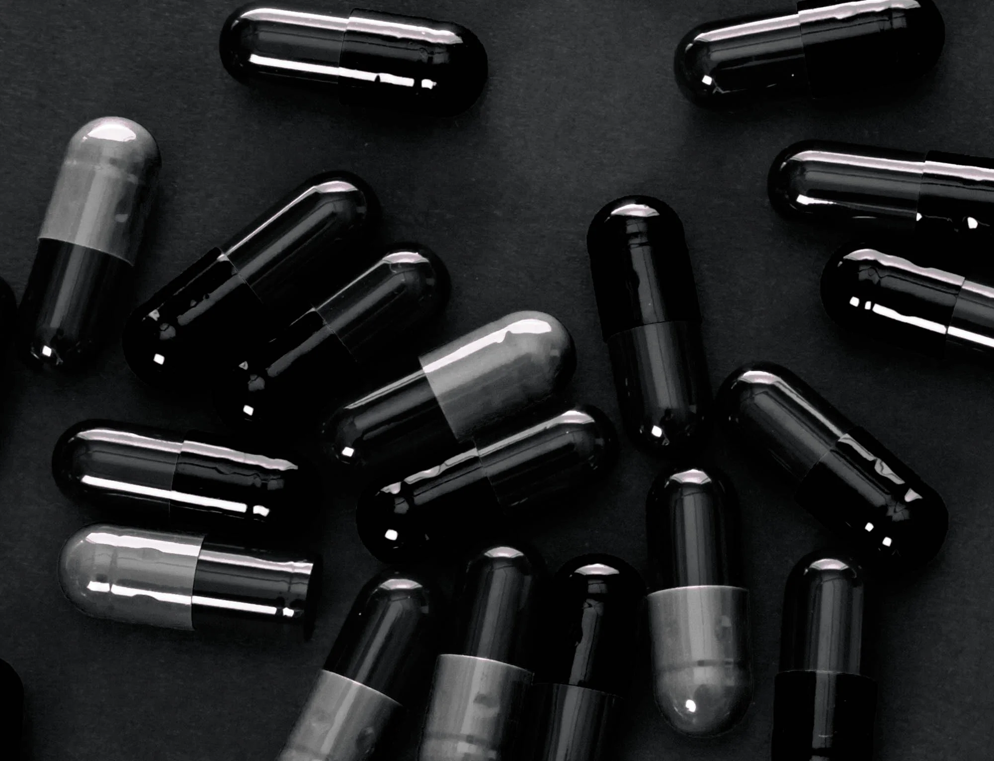 TOP-PILLS-BW.jpg