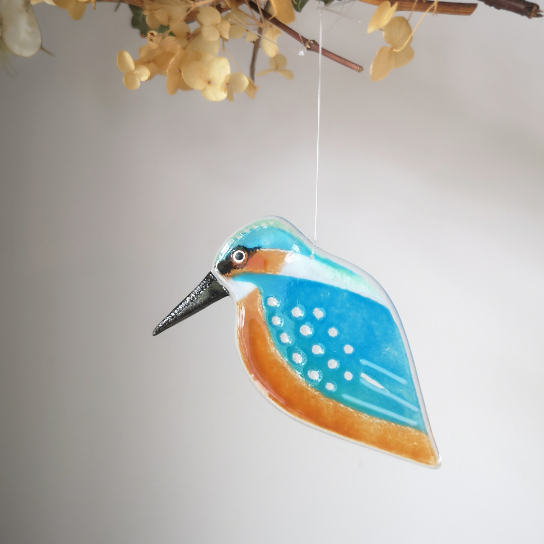 A glass kingfisher.