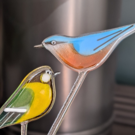 handful-glass-bird-plant-friends.png