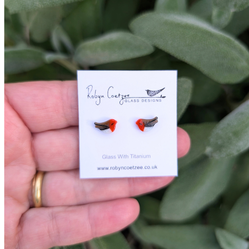 glass-robin-titanium-stud-earrings.png