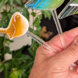 handful-glass-bird-plant-friends.png