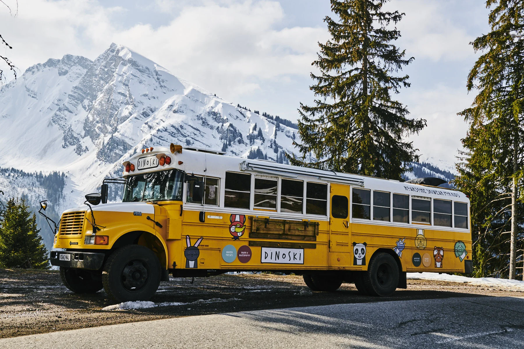 Photos by the legend that is Ross Woodhall - https://www.rosswoodhall.com/