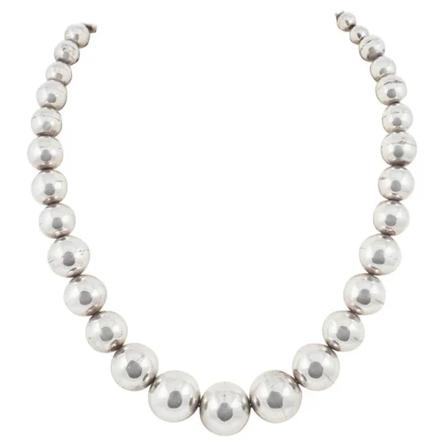 Mexican hand made sterling silver necklace, with graduated balls