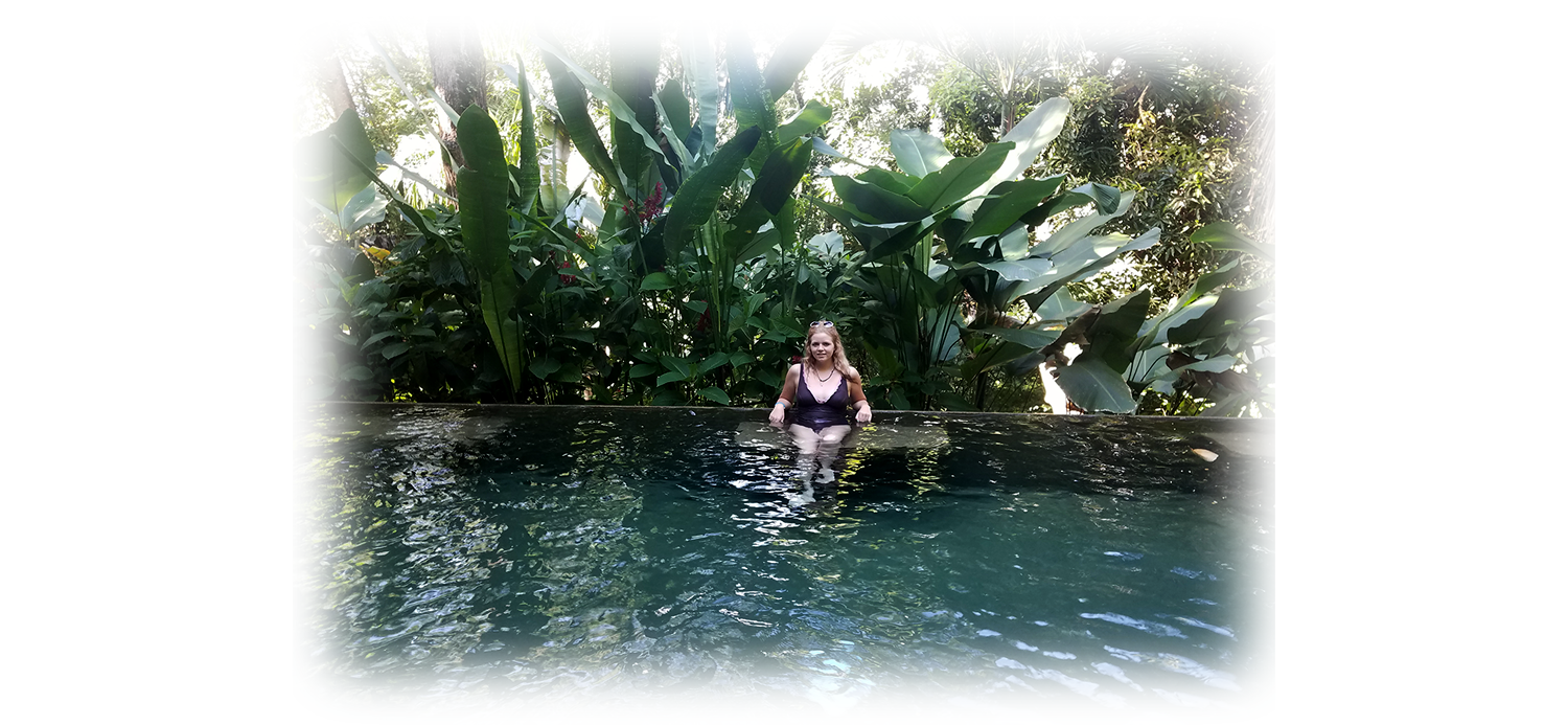 costarica-pool.png