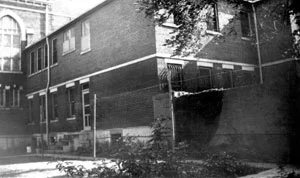 New extern quarters were built over the Sacristy