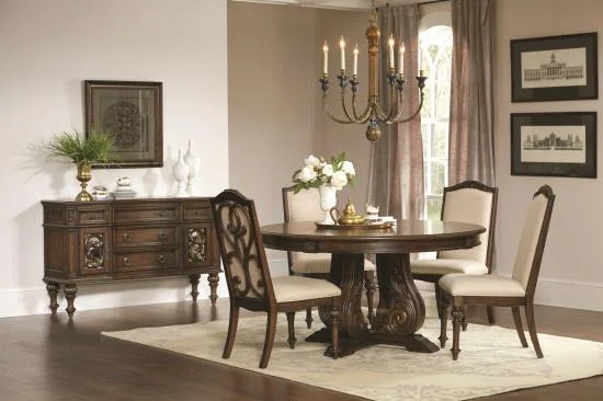 Traditional Dining Set