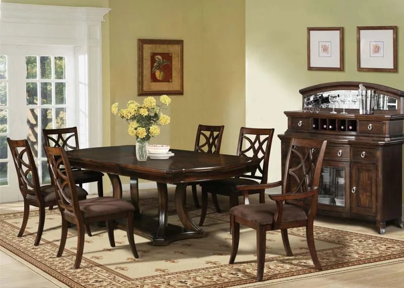 Traditional Dining Set