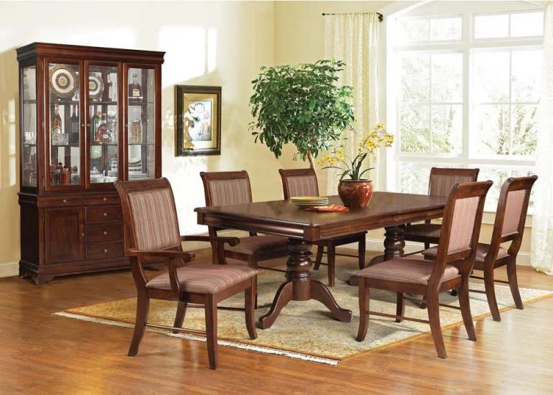 Traditional Dining Set
