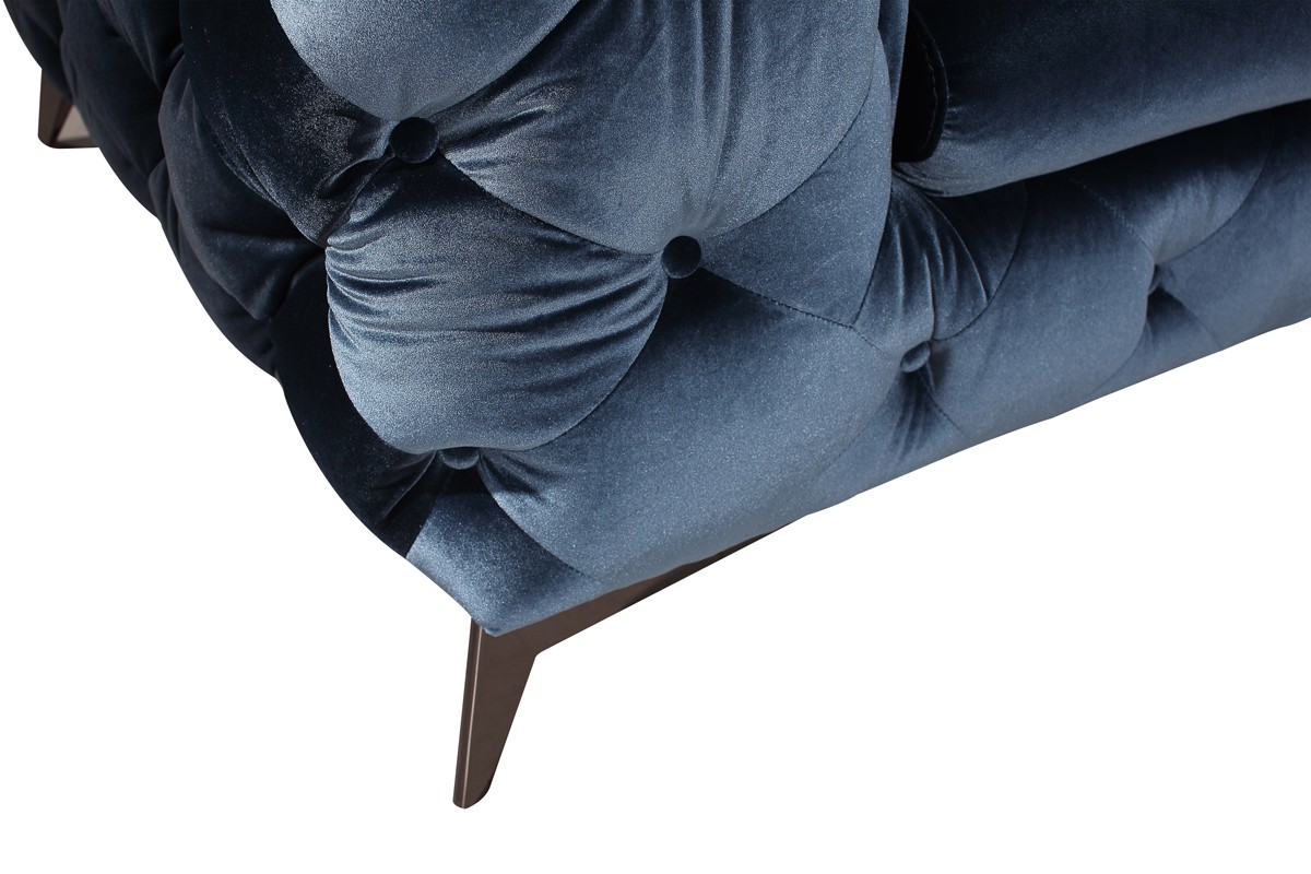blue set detal.jpg