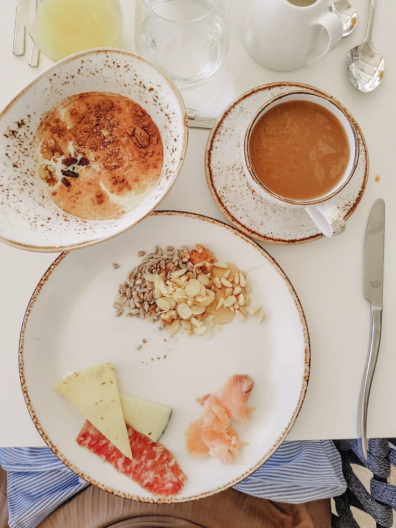  Desayuno @ Domenica Gastro Hall 