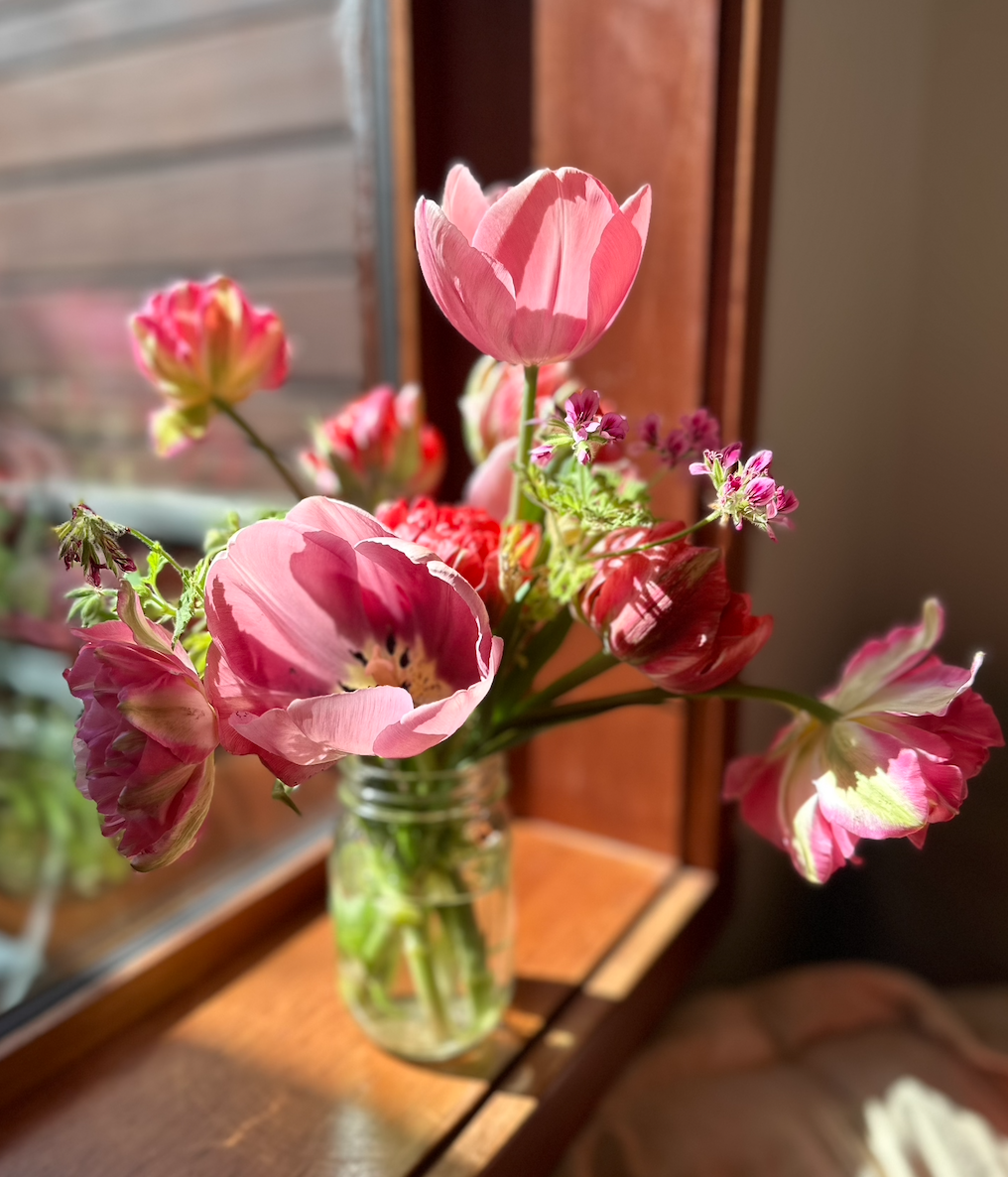 mason jar of flowers.png