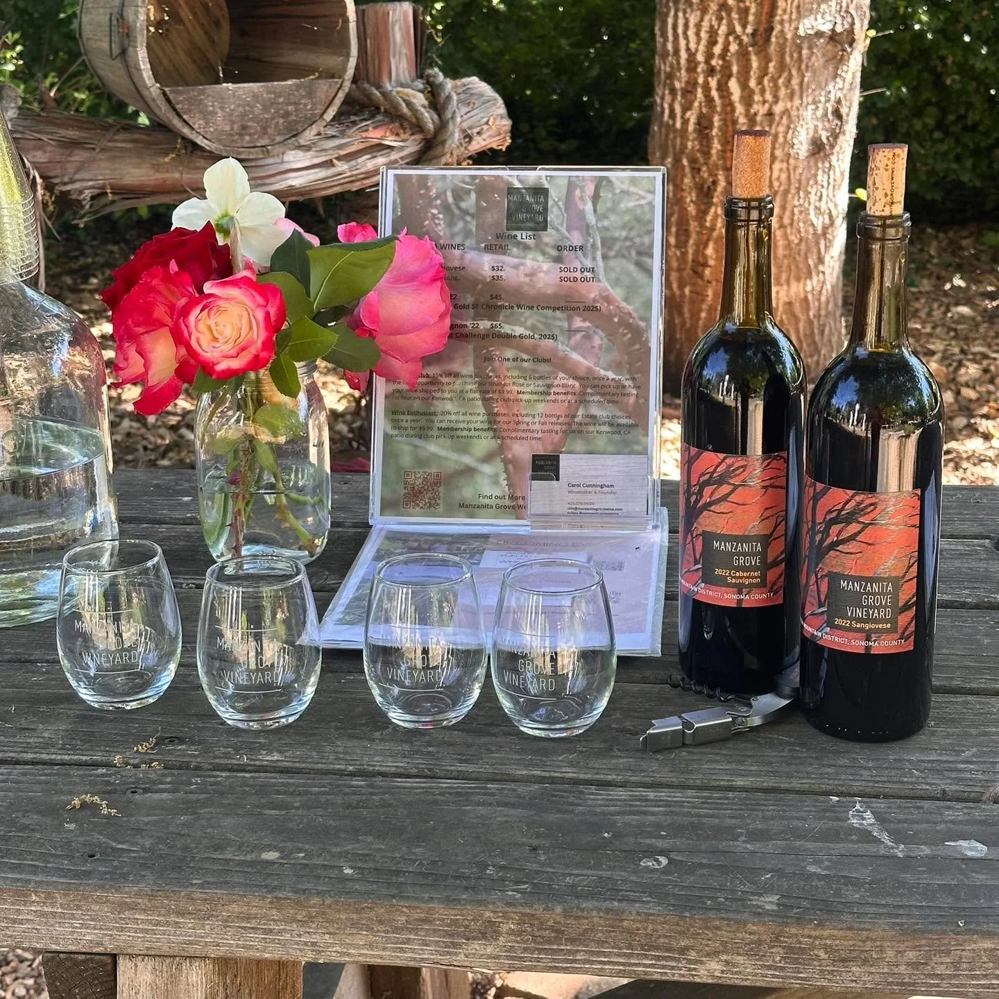 Such a fun wine tasting with coach Ari and friends from SF!  Scout loved all of the attention he received as well 🐾🍷#wine #sonomacounty