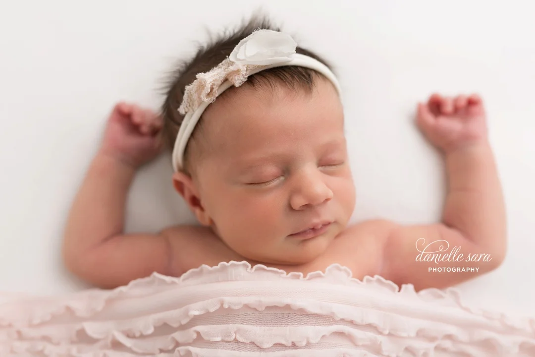 newbornphotographermaryland_0010.jpg