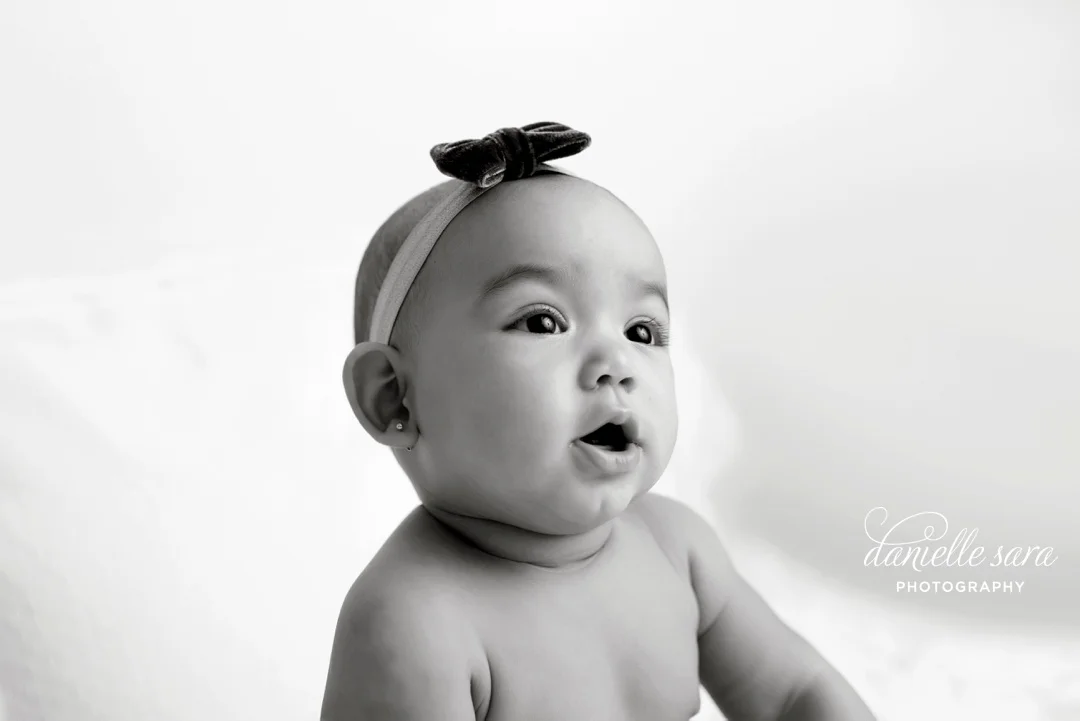 Maryland baby Photographer | A Baby in the blossoms