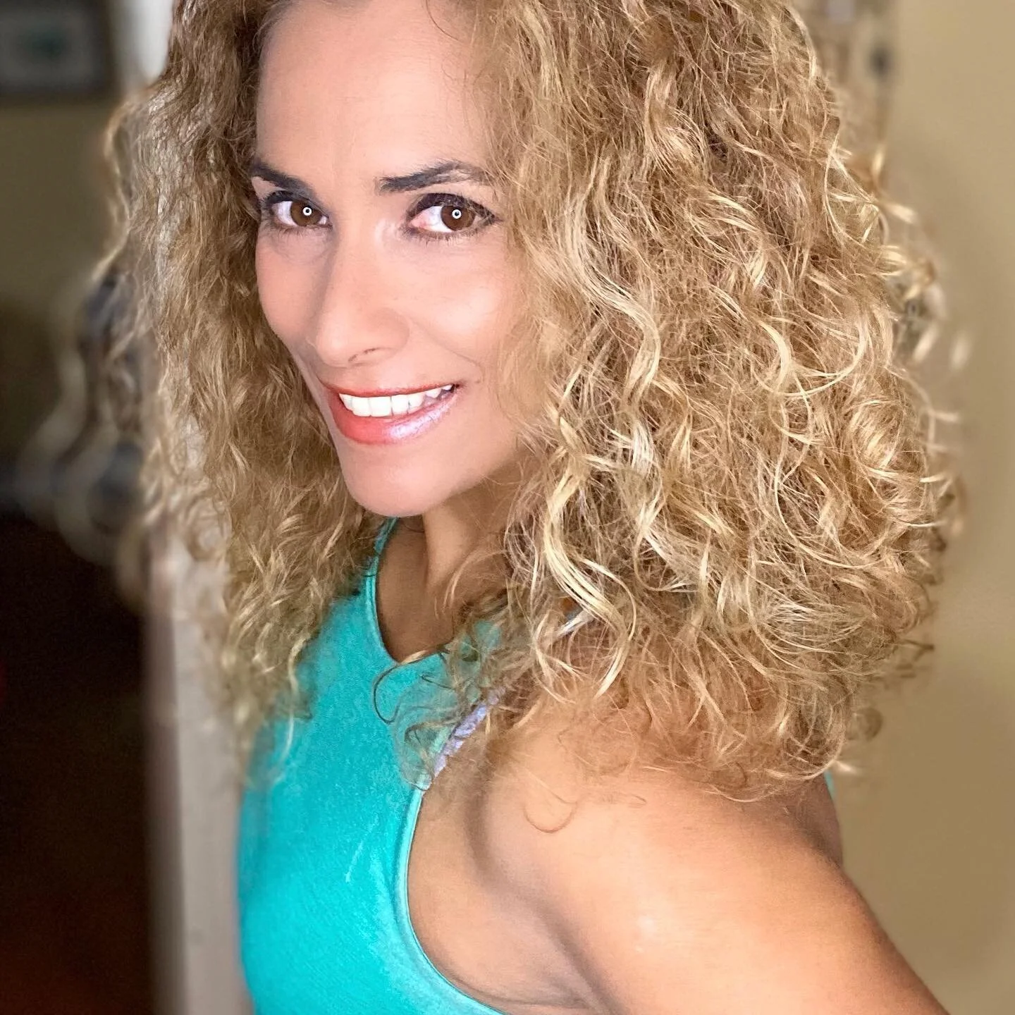 In my head I think I am in my 20&rsquo;s but the mirror, my forgetfulness and everything going SOUTH reminds me otherwise. My body isn&rsquo;t as toned as it once was, my hair not as thick, my skin not as smooth and my eyes not as bright, but I love 