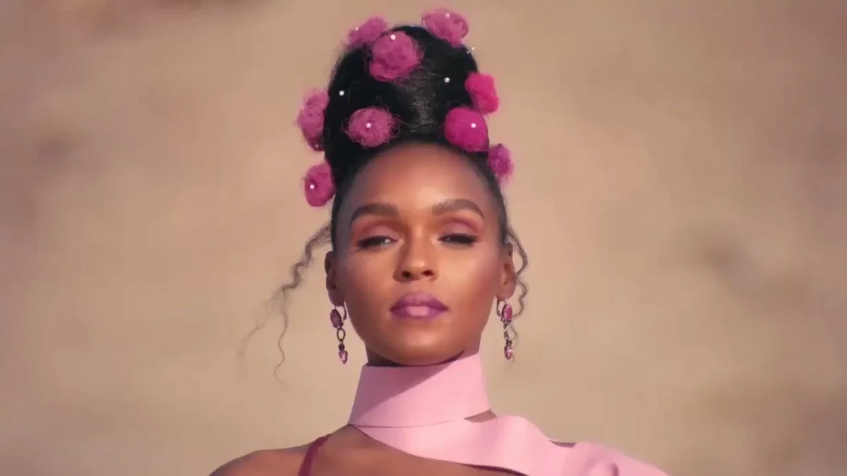 janelle.jpg