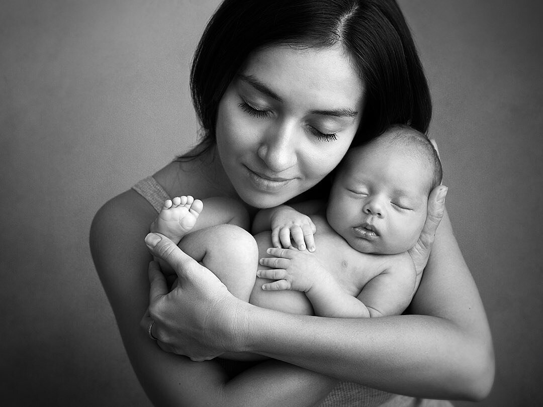 🤍🖤

▫️Specialist newborn and family photographer |London, UK|

* www.russjacksonphotography.co.uk
* www.russjacksonacademy.com

#russjacksonphotography #russjacksonacademy #russjackson #familyphotography #photography #babyphotography #portraitphoto