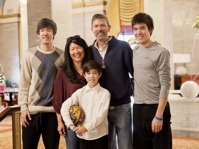 Jeff &Shelley Mott - Associate Directors Jeff and Shelley Mott fell in love studying a world map. After serving in the Czech Republic for 6 years as full-time missionaries with a sports and performing arts ministry, the Mott’s encountered TheCal…