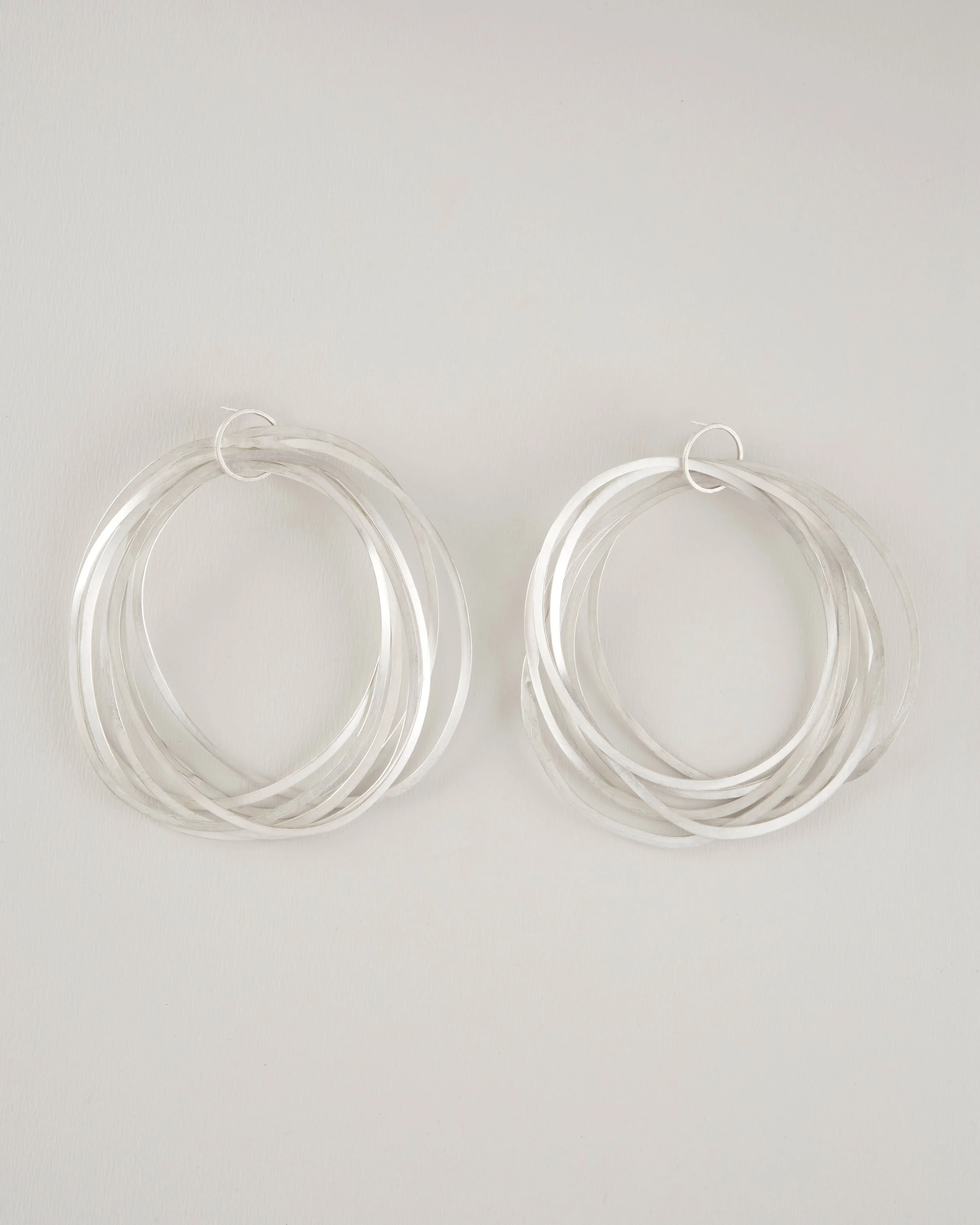 No. 7 Sona Hoops Large