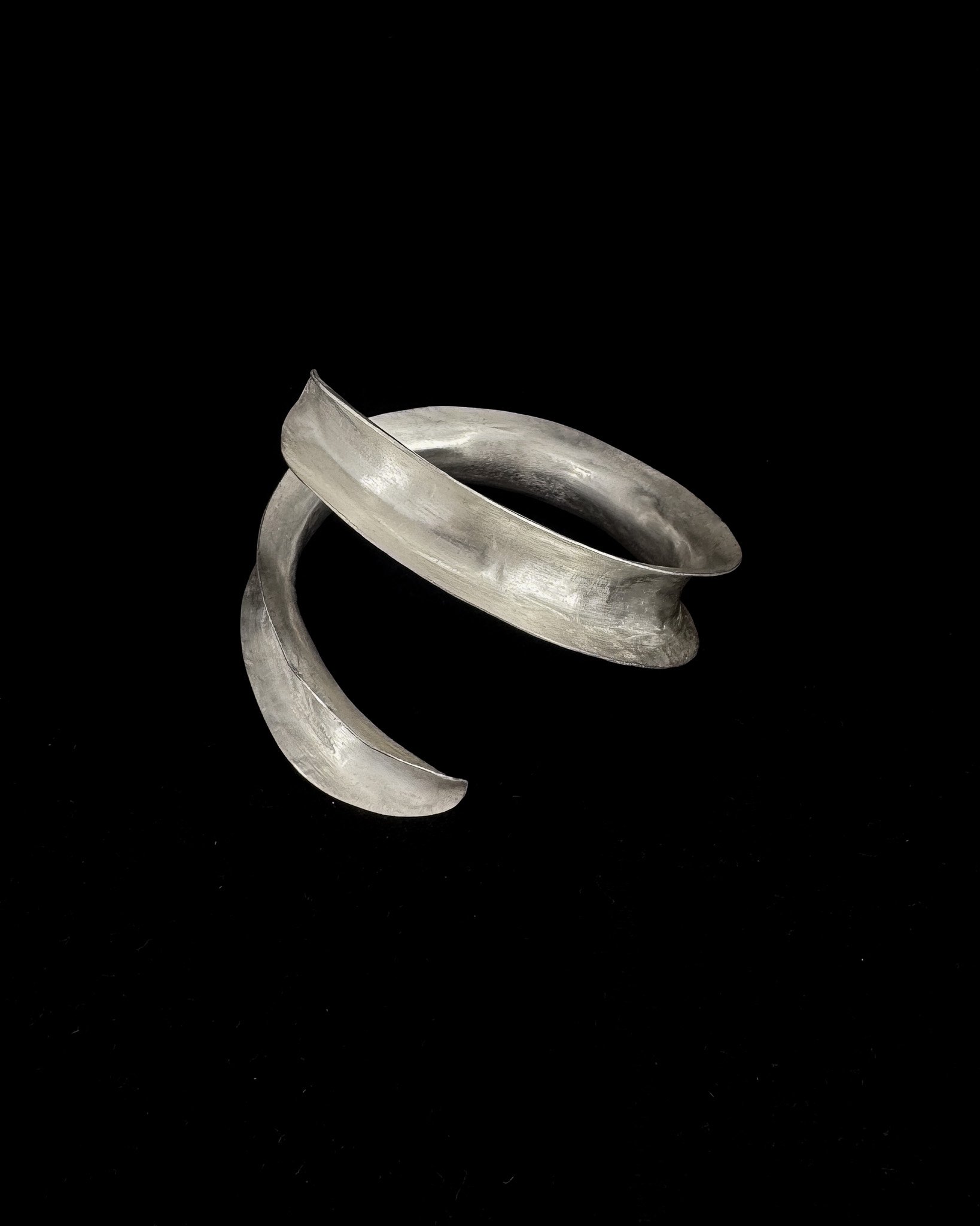 Jakhu-Studio-Embrace-Bracelet.jpg