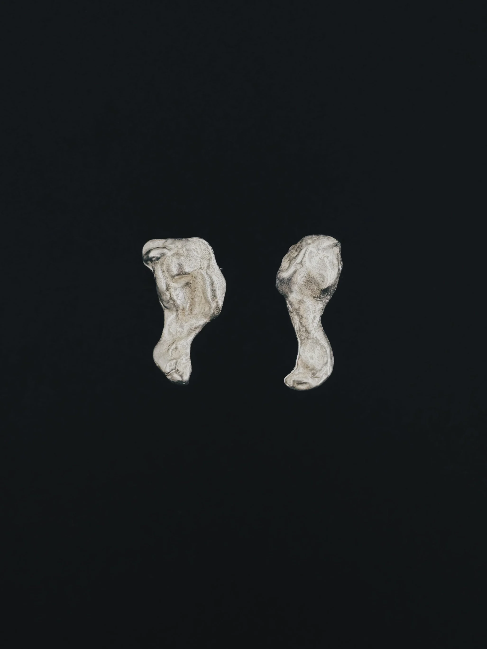 Moon Drops Earrings 01