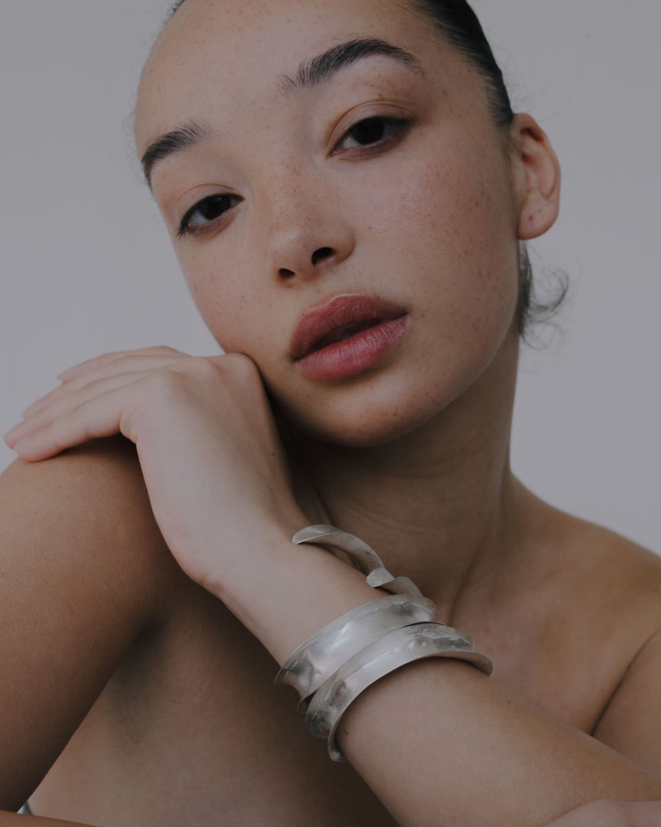 jakhu_studio-embrace-bangle-2.jpg