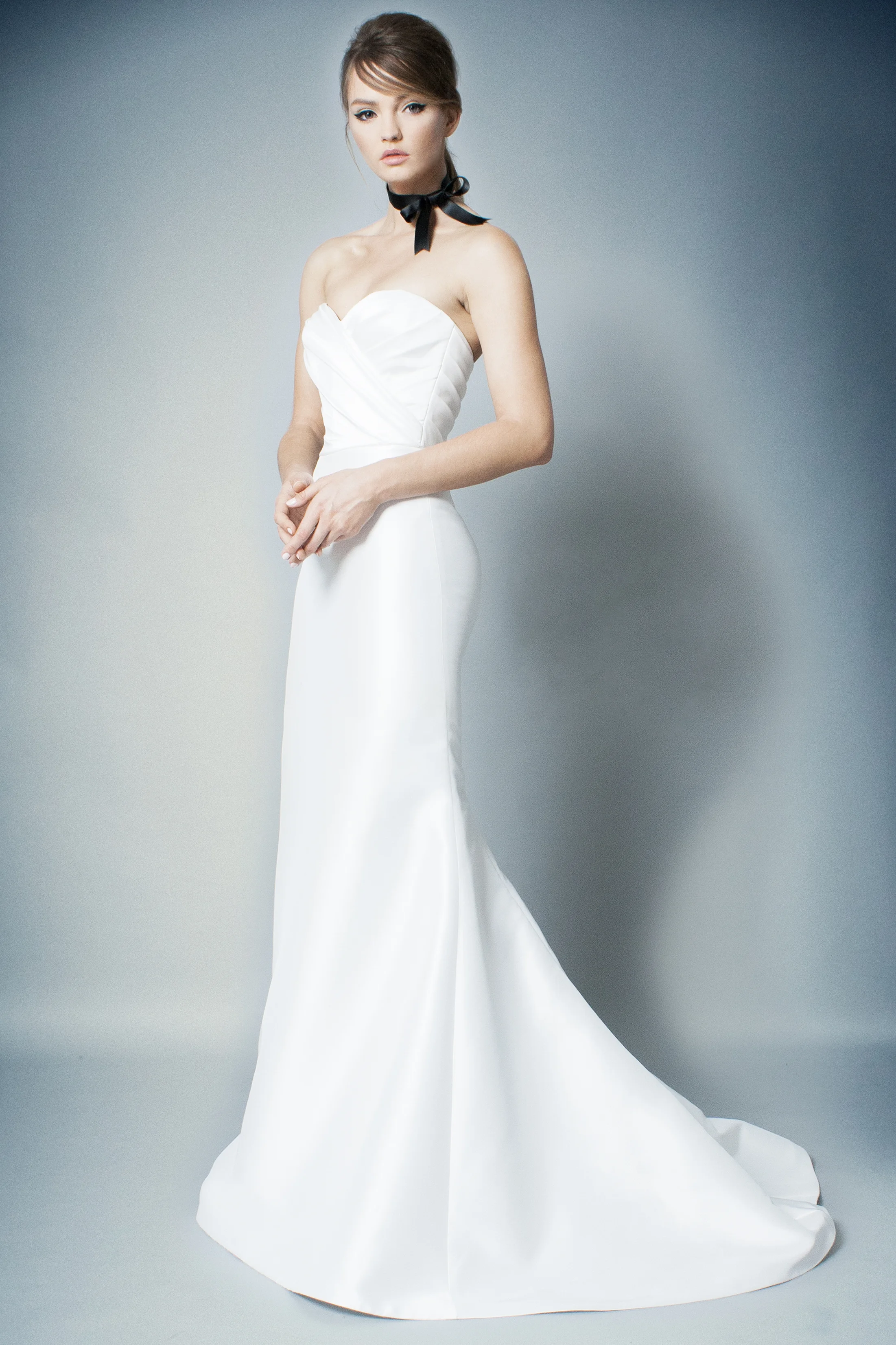R O M O N A - Tres Parisienne Style R009