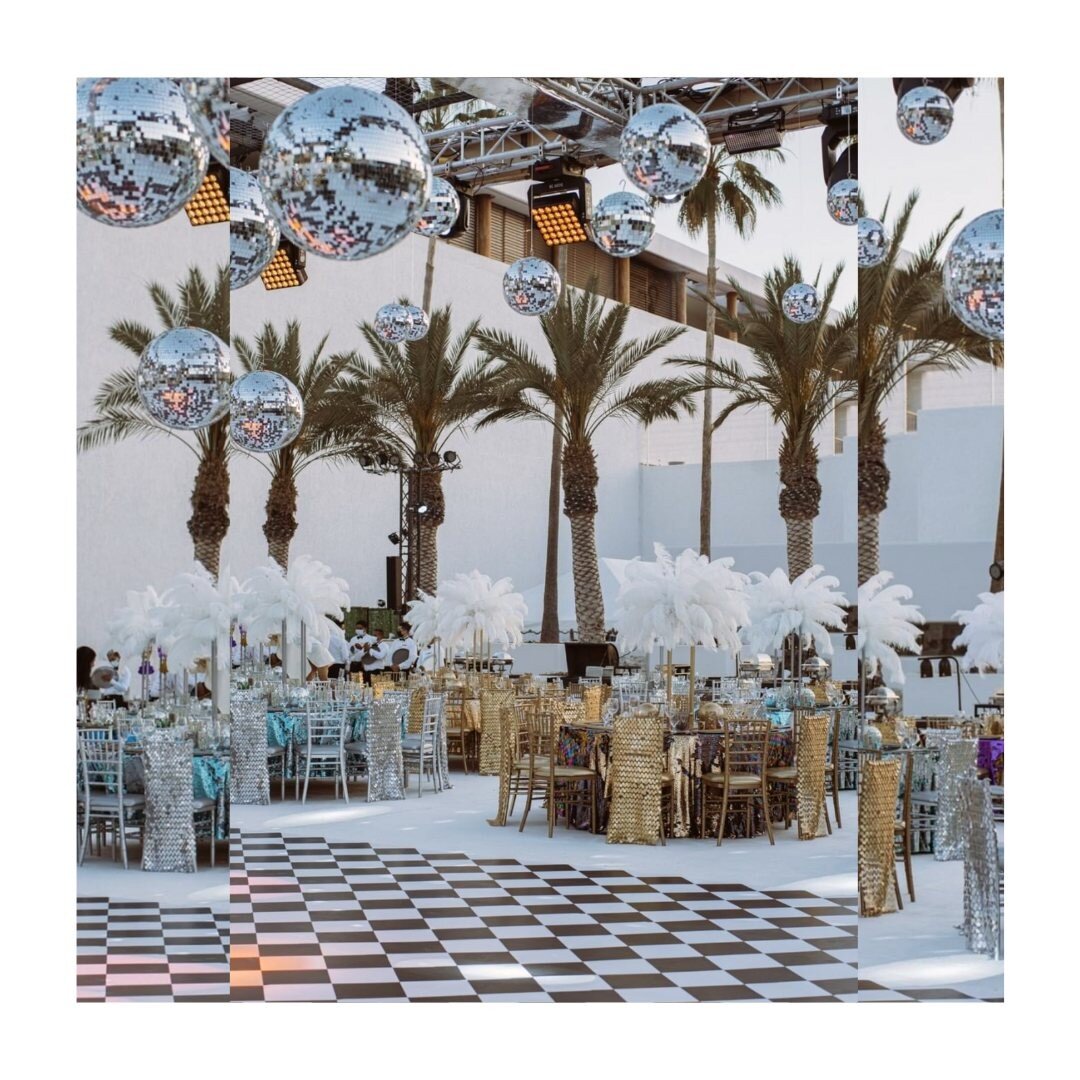 I &hearts;️ ROMONA &bull;  For today&rsquo;s post we have put together a fun Disco theme Beach @romonaofficial New York Wedding.

Event Design by @delcaboeventdesign 
Florals: @ariaverafloral
Venue: @hotelmarquisloscabos

#romonanewyork #iloveromonaN
