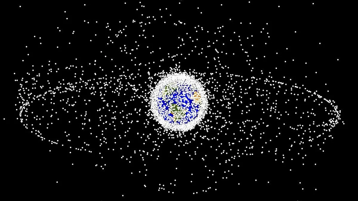 180725_space_debris.jpg