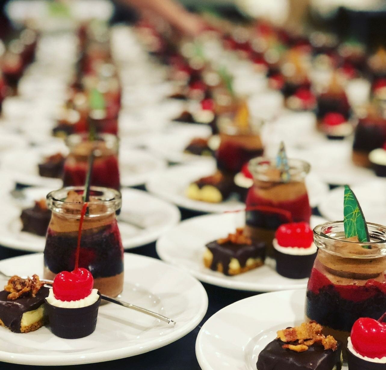 Tis is the season to start planning those events where it is completely acceptable to have an entire menu full of desserts!🍫🍪🍮🥧🍦🧁

That&rsquo;s right, message us to start planning your HOLIDAY PARTY!🎄

www.oliveeventscatering.com

#savorispcel