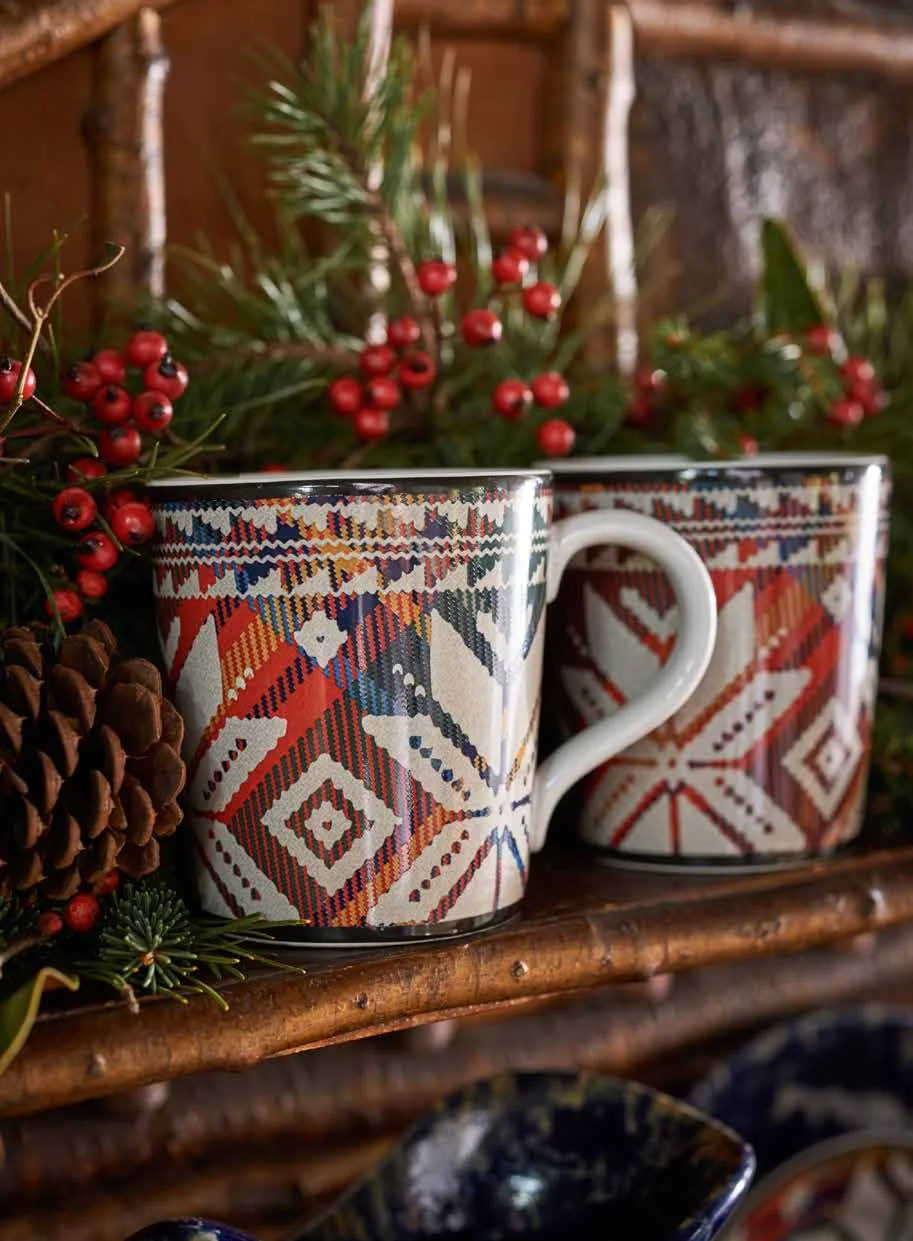 HOLIDAY LAKEHOUSE_Page_17.jpg