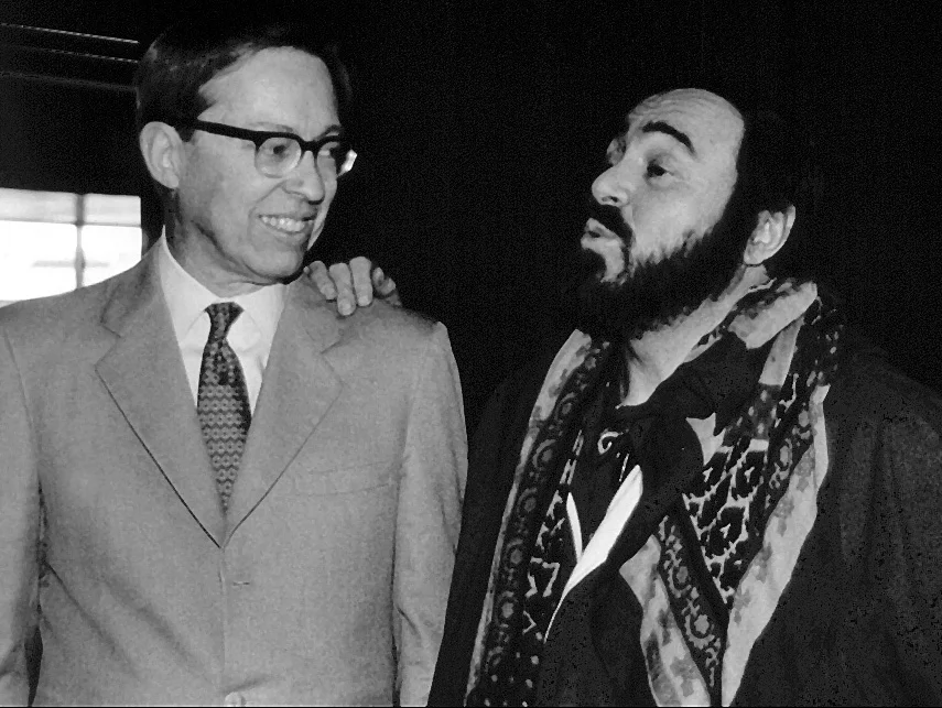 One of the legacies Richard Harriman left Kansas City was the discovery of new artists. Richard greets superstar Luciano Pavarotti at the Kansas City airport prior to the tenor's 1983 recital. Mr. Pavarotti sang five recitals for the Series, including his professional recital debut in 1973.