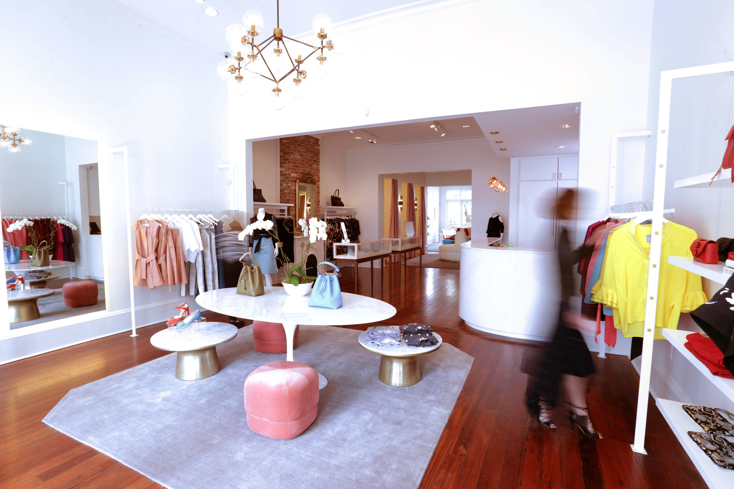 Ms. Stall came to Shoe to help translate the store's chic and contemporary aesthetic to its graphic design and branding. She wanted a logo that was high-end but not stuffy, modern but not overly trendy. We knew that their branding needed to reflect