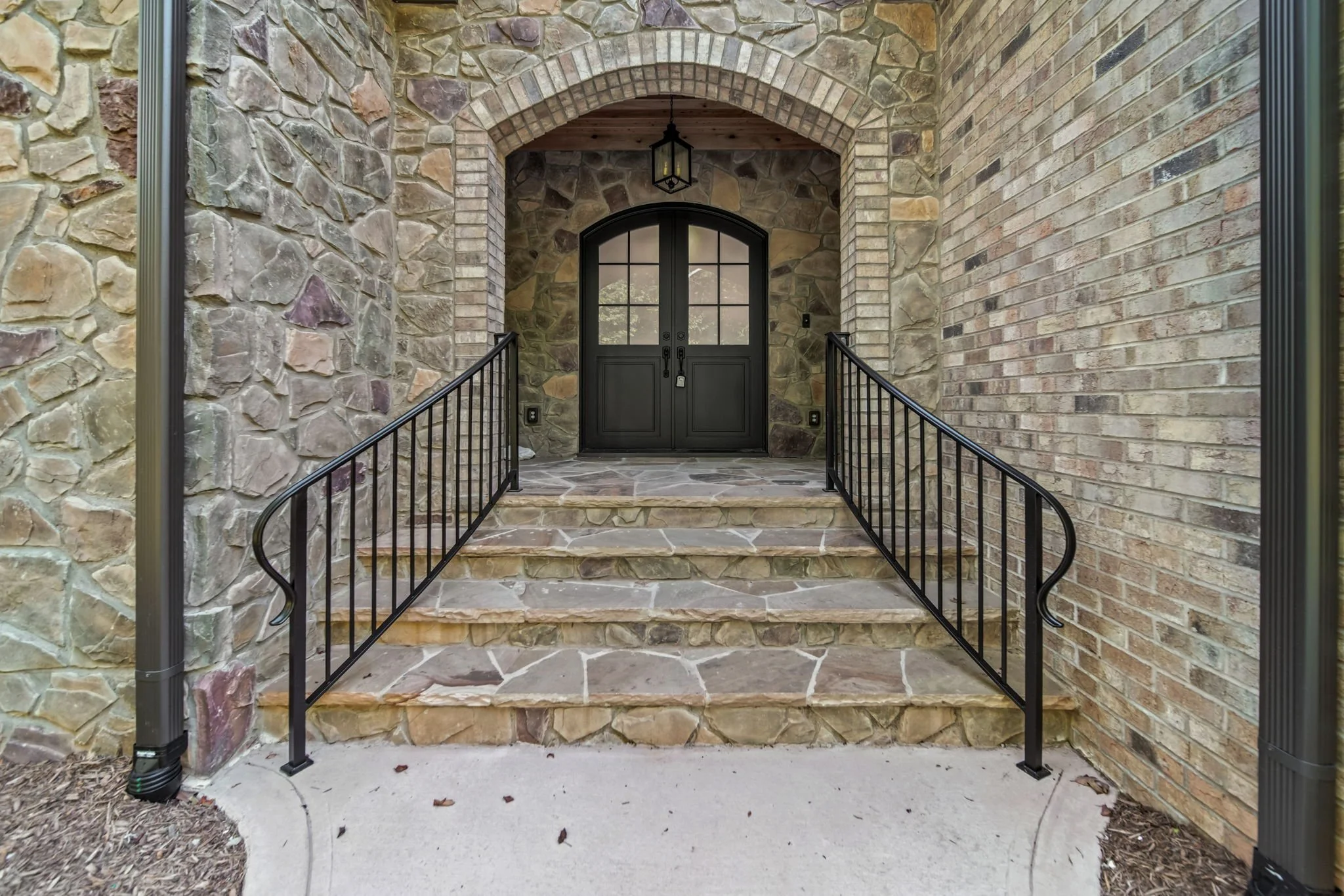 103-web-or-mls-351-windmill-ln.jpg