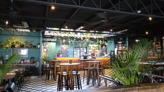 inside-bar.jpg