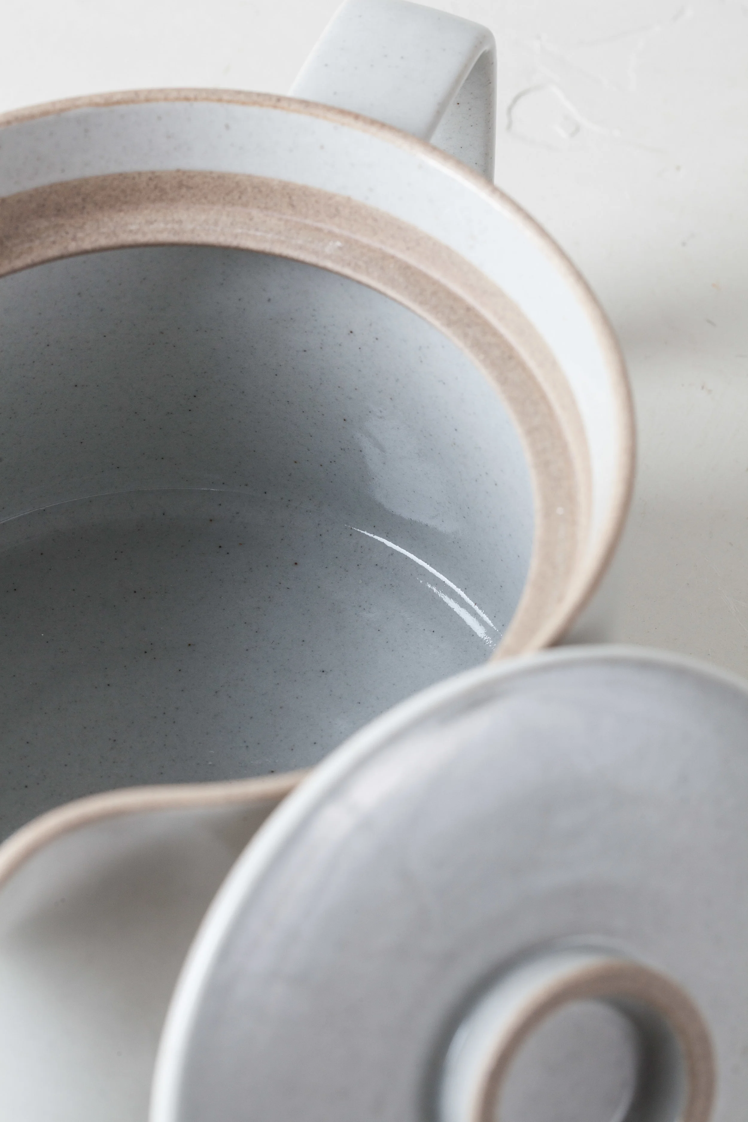 Hasami Porcelain Pot - Grey