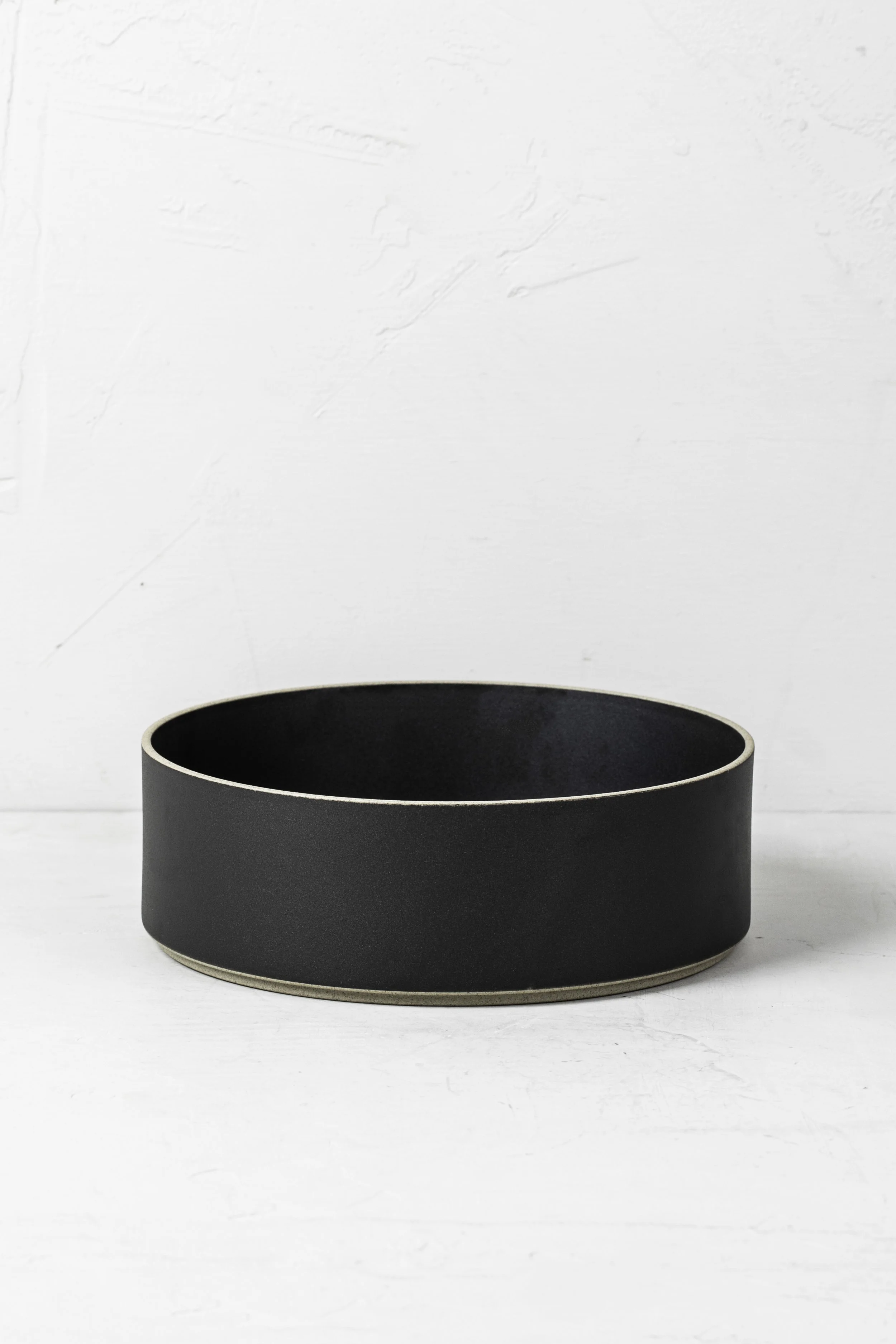 Hasami Porcelain Serving Bowl - Black