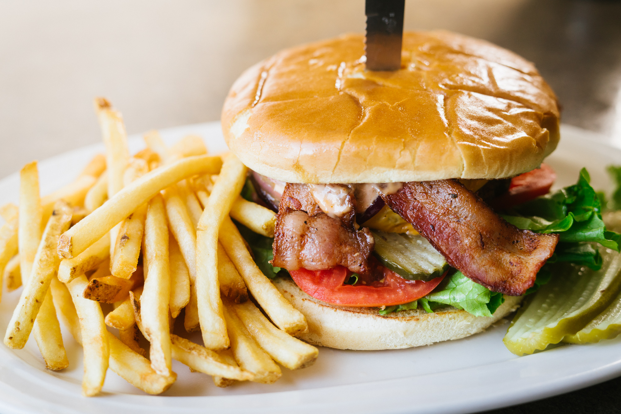 Burger w/ Fries