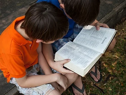 18_0322_CHILDREN_5-Steps-to-Launching-a-Bible-Study-for-Kids-Before-or-After-School_OldSize.jpg