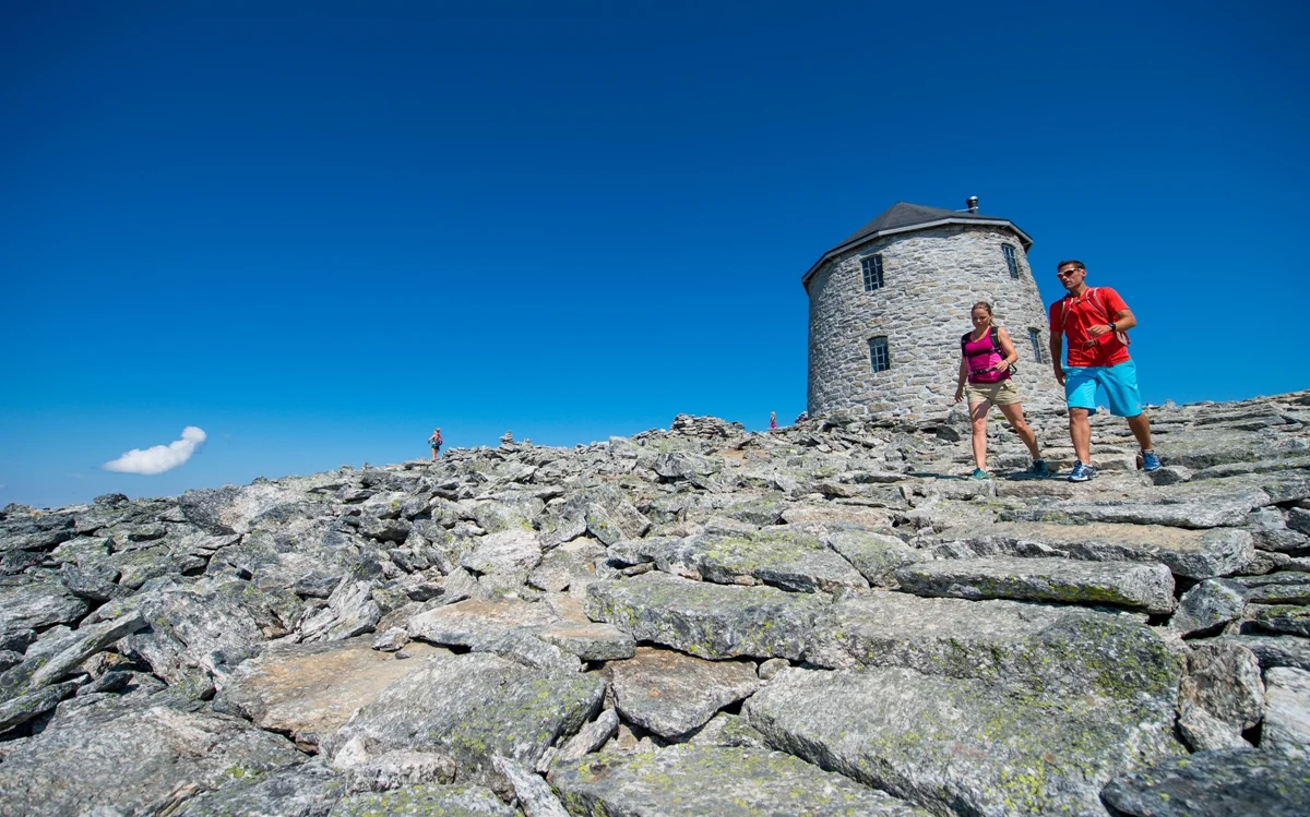 FJORDNORWAY-SOGN-SKAALA-20197_web.jpg