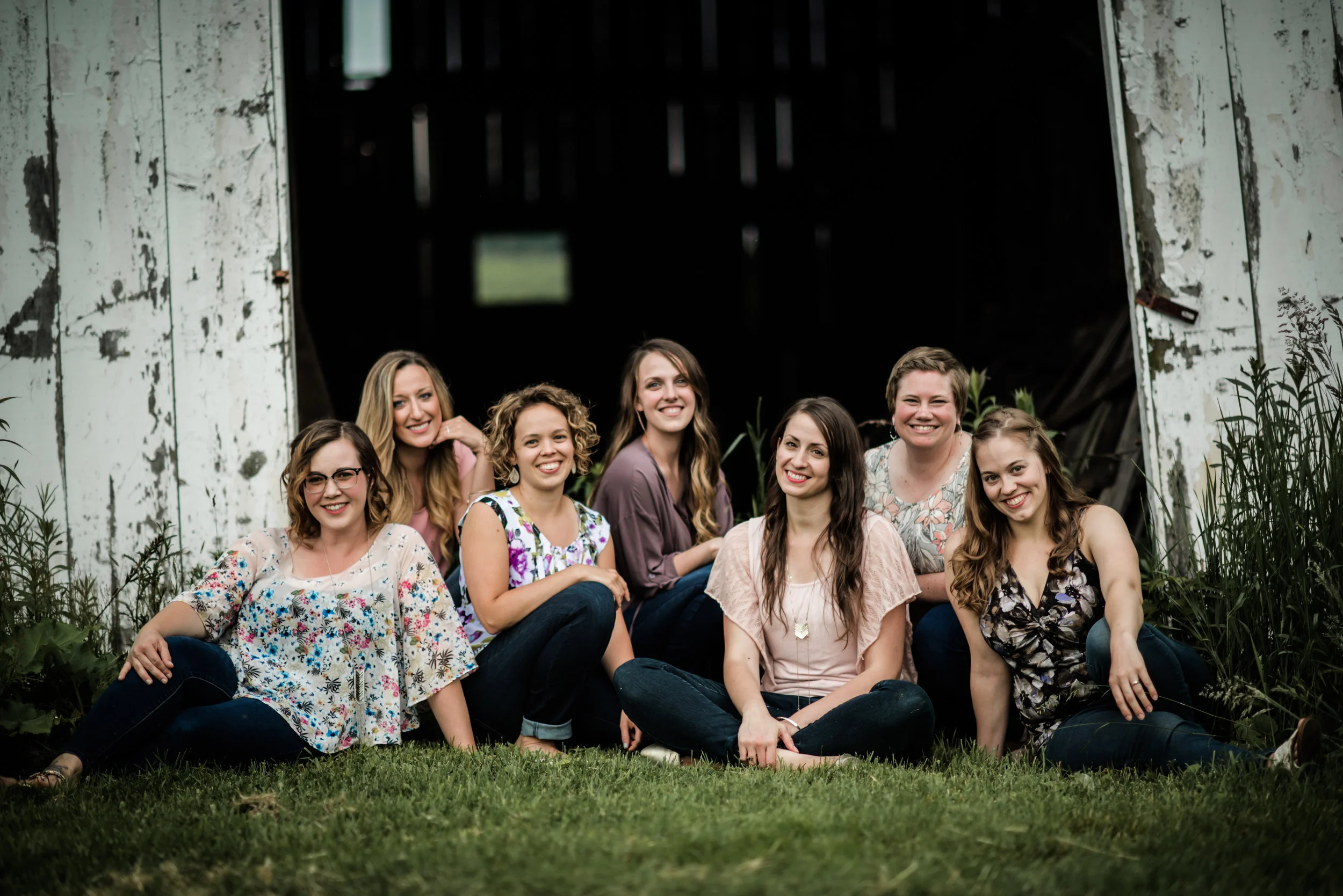 The beautiful photos featured in the post are by the talented and ever-lovely Jacklyn Anderson of J.jae Photography !