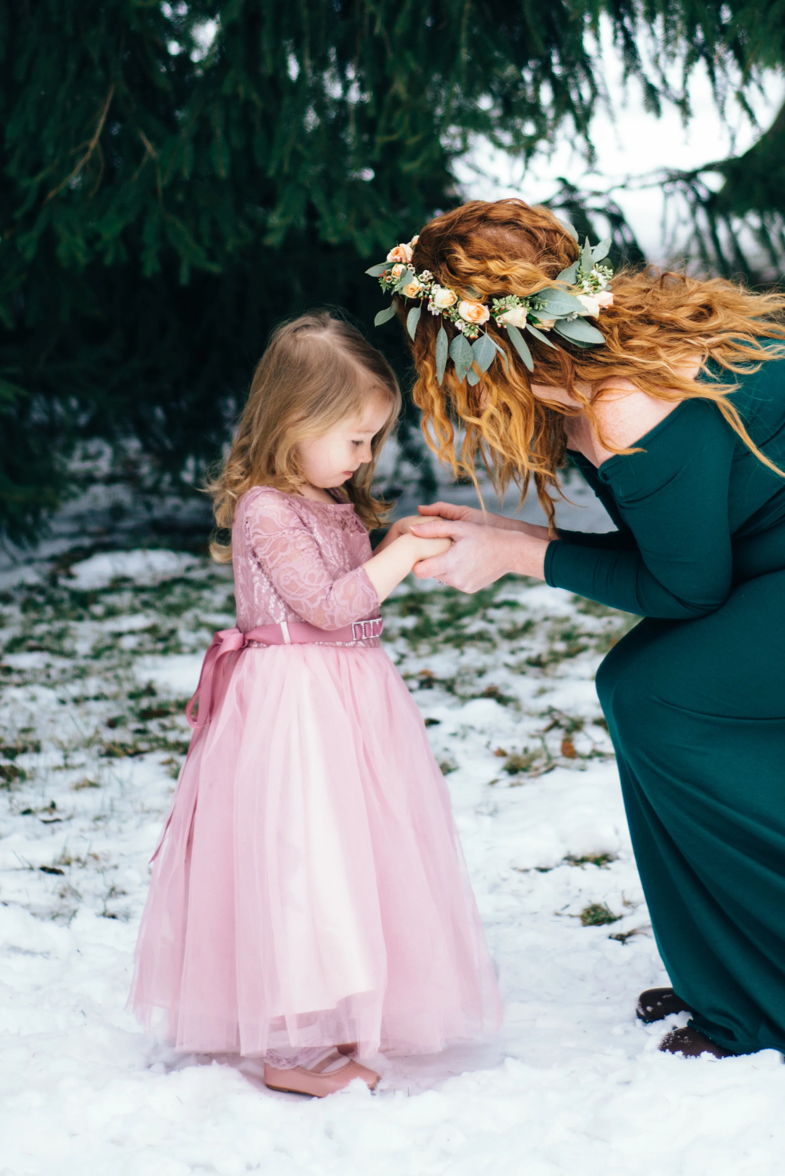 Winter Maternity Shoot-61.jpg